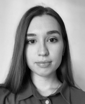 Соня Виноградова
